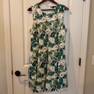 Antonio Melani Stunning Fit and Flair   dress Sz 14. Perfect dress 🌸
